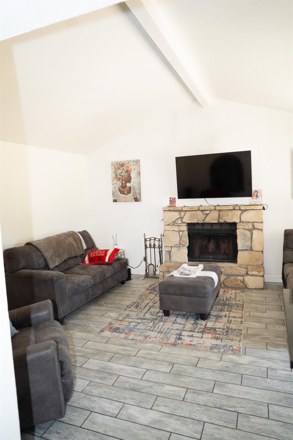 Detail Gallery Image 13 of 46 For 4370 Armadale Way, Sacramento,  CA 95823 - 3 Beds | 2 Baths