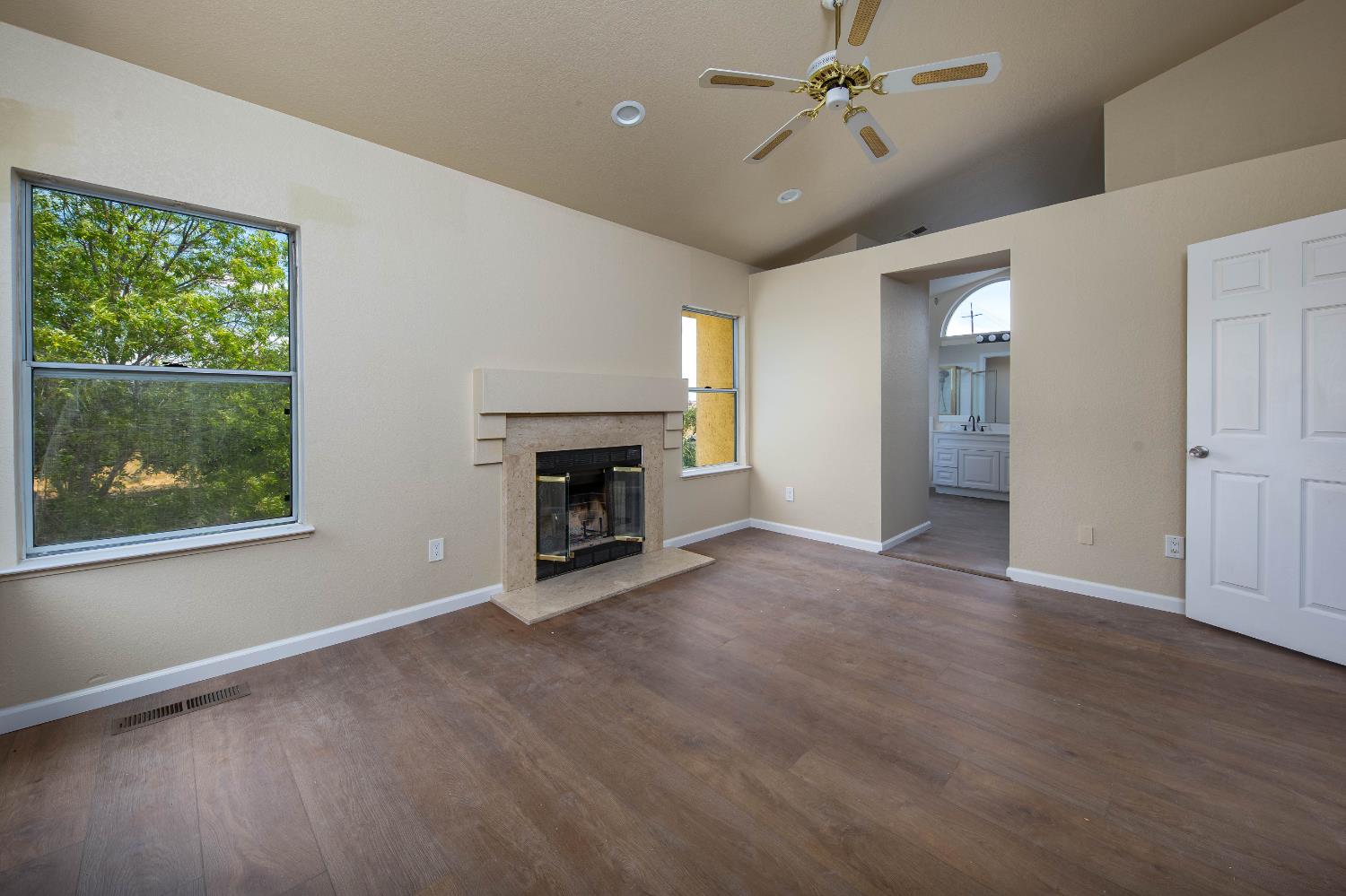 Detail Gallery Image 29 of 50 For 270 Camelot Dr, Tracy,  CA 95376 - 4 Beds | 3 Baths