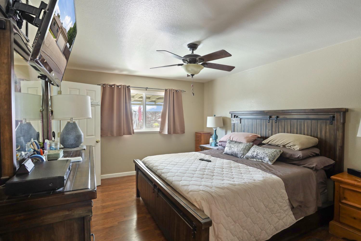 Detail Gallery Image 8 of 46 For 2700 Tassajara Dr, Modesto,  CA 95358 - 3 Beds | 2 Baths