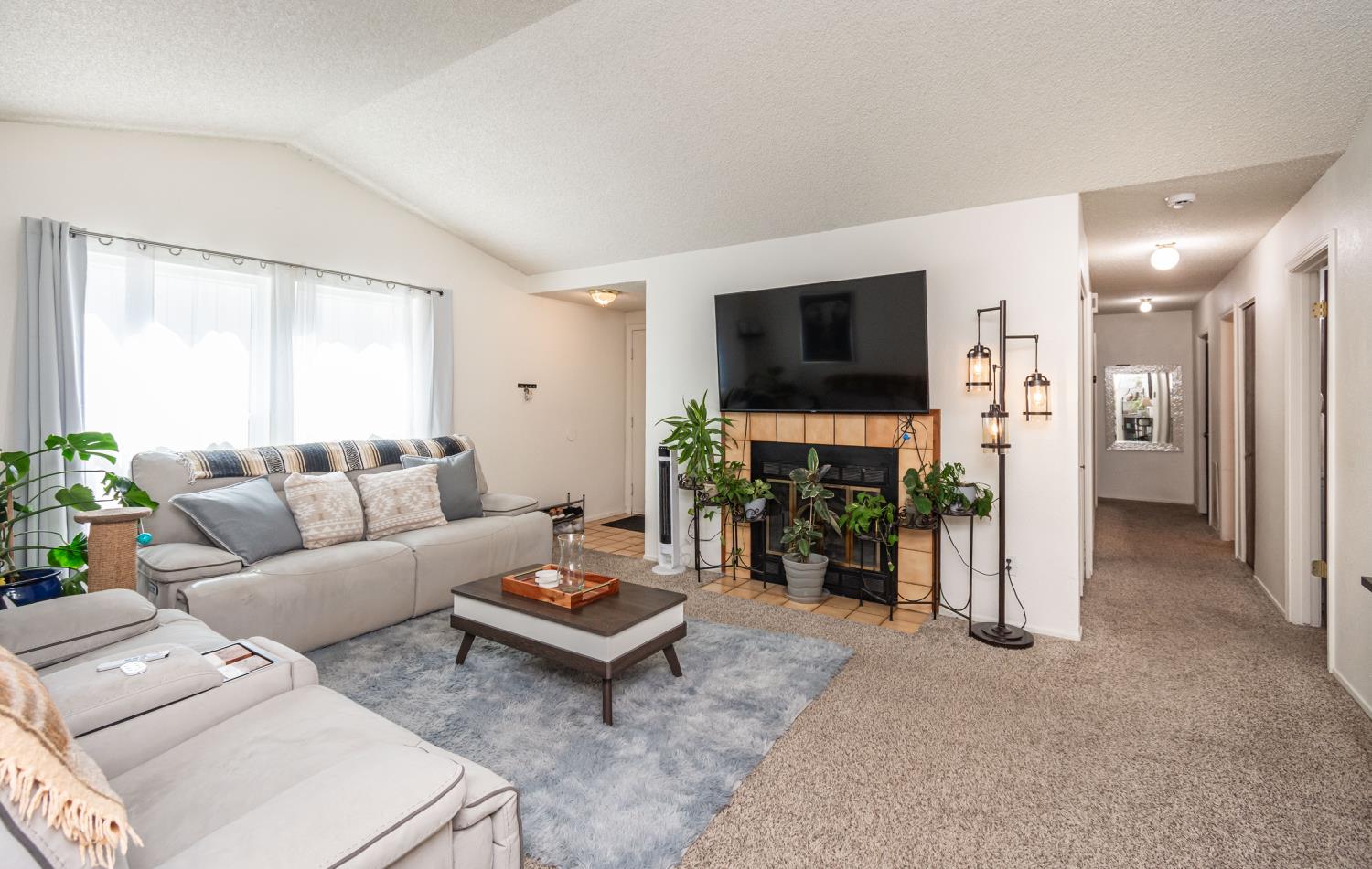 Detail Gallery Image 9 of 23 For 4211 Oberon Ave, North Highlands,  CA 95660 - 3 Beds | 2 Baths