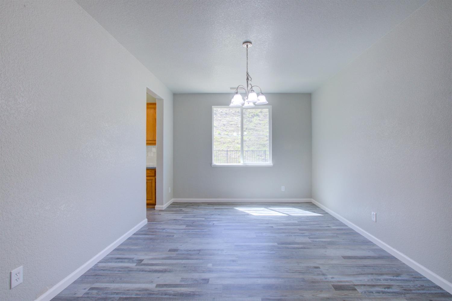 Detail Gallery Image 20 of 55 For 20676 Golf Canyon Ct, Patterson,  CA 95363 - 4 Beds | 2/1 Baths