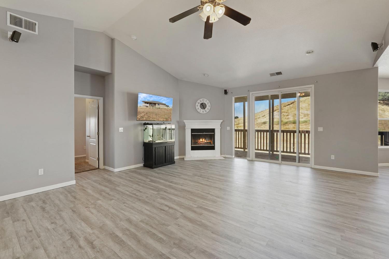 Detail Gallery Image 12 of 60 For 2226 Grapevine Gulch Rd, Ione,  CA 95640 - 3 Beds | 2/1 Baths