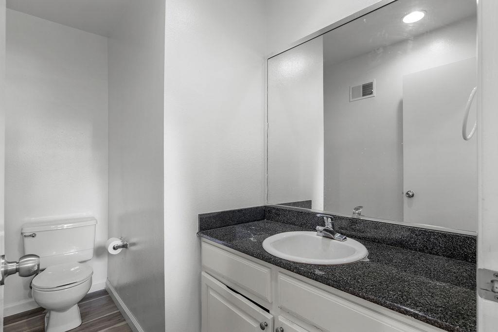 Detail Gallery Image 13 of 33 For 1216 W Roseburg Ave a,  Modesto,  CA 95350 - 3 Beds | 2/1 Baths