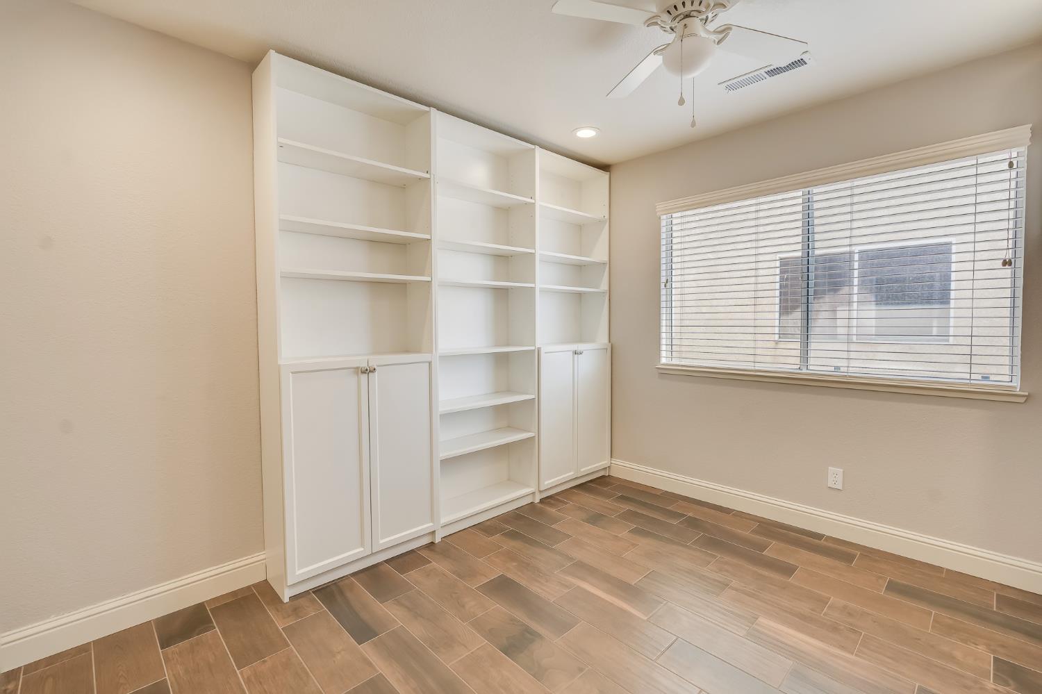 Detail Gallery Image 60 of 95 For 252 Stonewood Dr, Los Banos,  CA 93635 - 4 Beds | 3 Baths