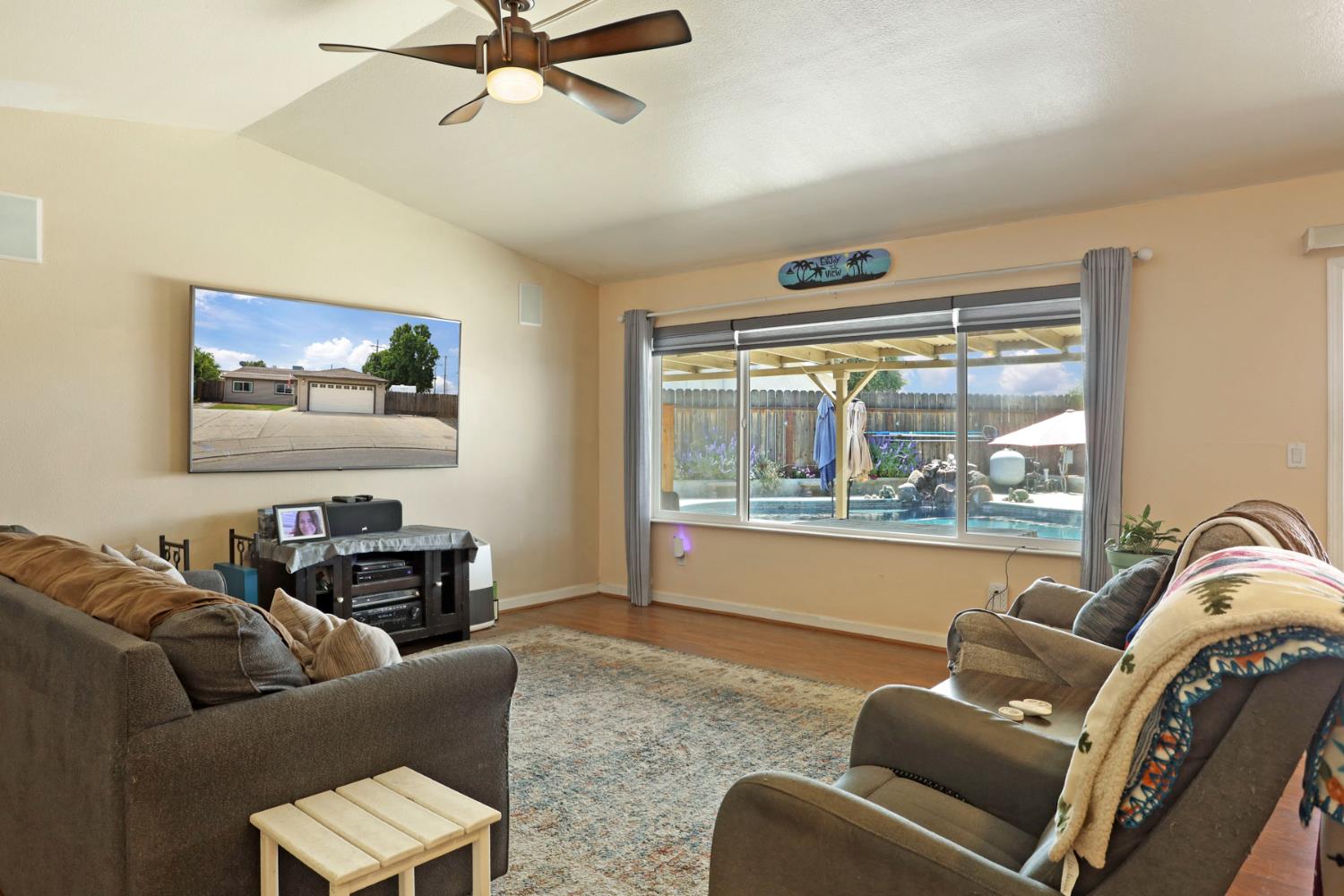 Detail Gallery Image 20 of 46 For 2700 Tassajara Dr, Modesto,  CA 95358 - 3 Beds | 2 Baths