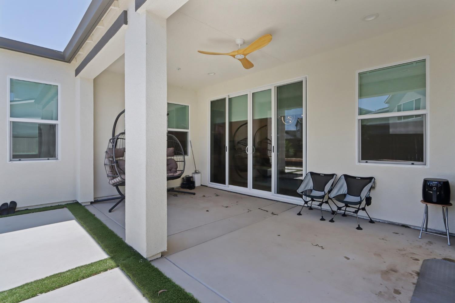 Detail Gallery Image 20 of 31 For 4124 Maddy Ave, Tracy,  CA 95377 - 5 Beds | 3 Baths