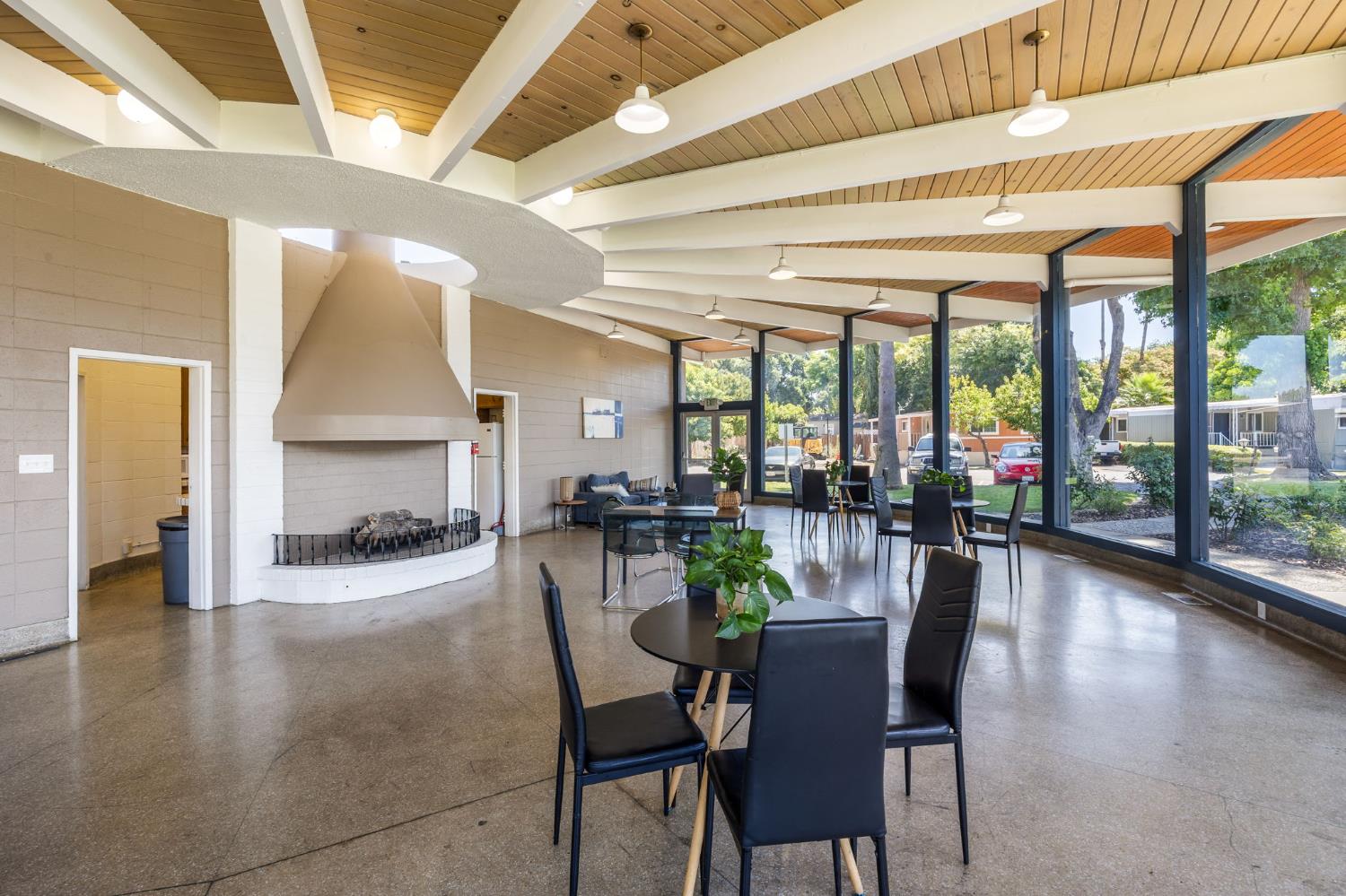 Detail Gallery Image 45 of 47 For 1050 W Capitol Ave 11, West Sacramento,  CA 95691 - 3 Beds | 2 Baths
