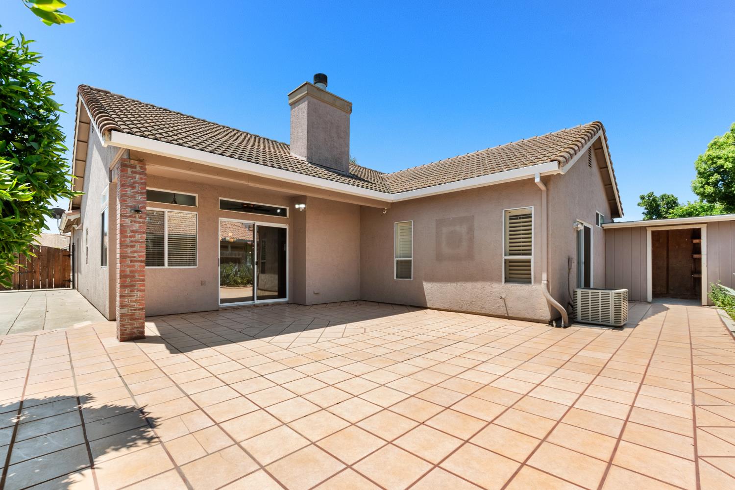 Detail Gallery Image 22 of 28 For 1929 Providence Way, Lodi,  CA 95242 - 4 Beds | 2 Baths