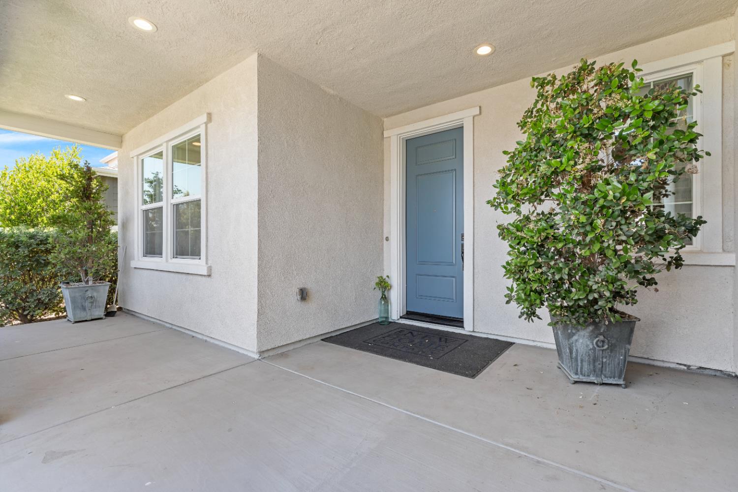 Detail Gallery Image 7 of 58 For 1622 Locksley Dr, Lathrop,  CA 95330 - 4 Beds | 3 Baths