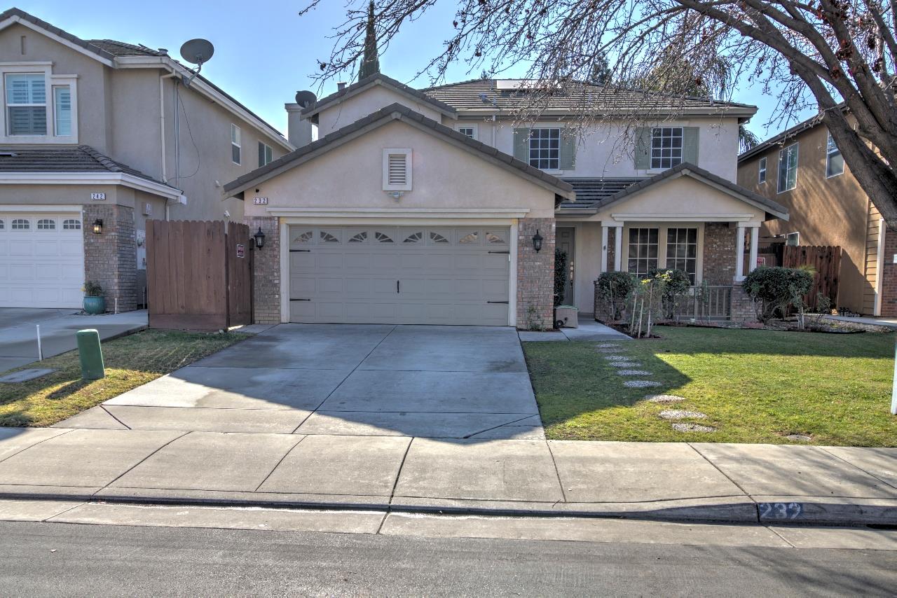 Detail Gallery Image 4 of 54 For 232 Kelley Mist Lane, Tracy,  CA 95377 - 4 Beds | 3 Baths