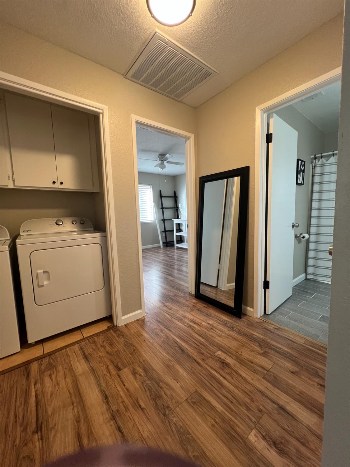 Detail Gallery Image 13 of 22 For 929 Inez, Modesto,  CA 95351 - 2 Beds | 2 Baths