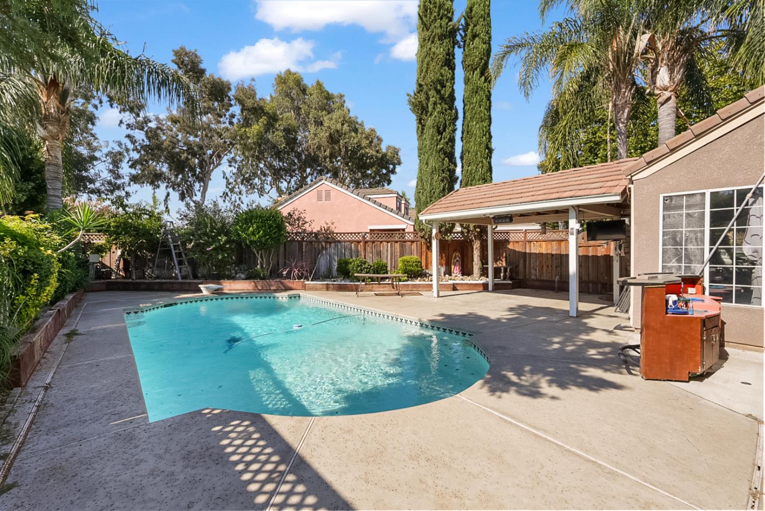 Detail Gallery Image 18 of 23 For 1050 Zion Ct, Tracy,  CA 95376 - 4 Beds | 2/1 Baths