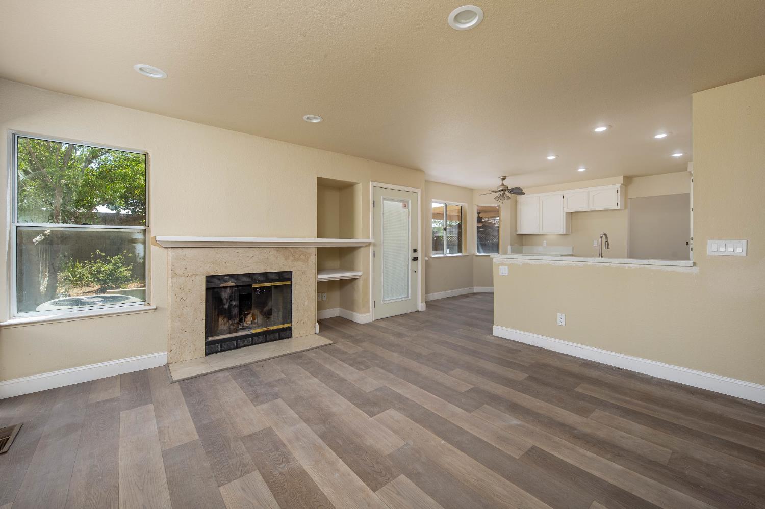 Detail Gallery Image 18 of 50 For 270 Camelot Dr, Tracy,  CA 95376 - 4 Beds | 3 Baths