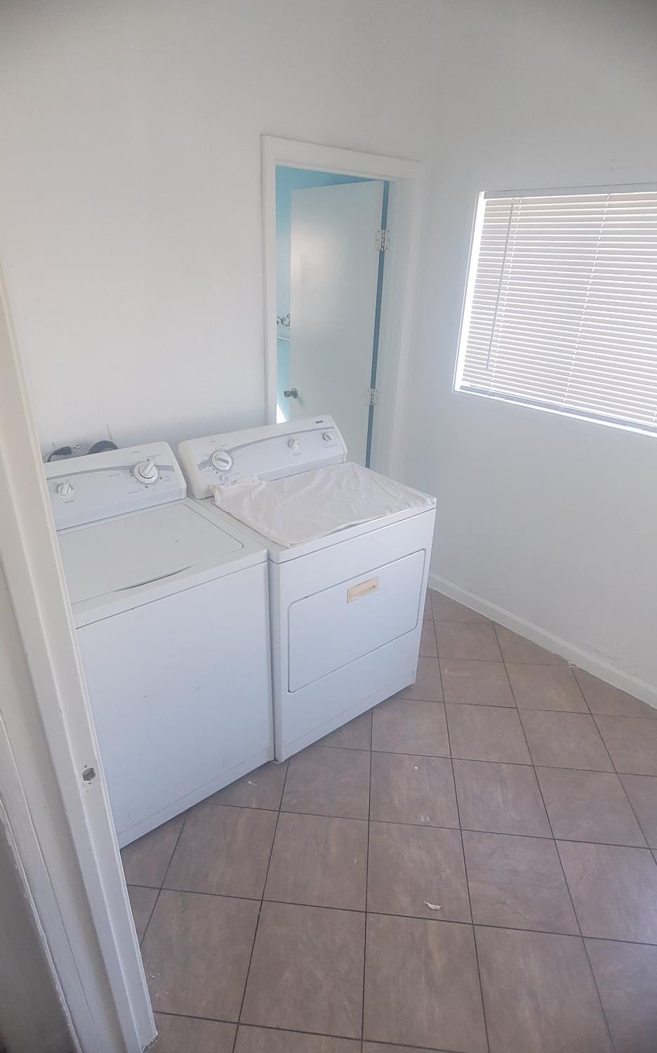 Detail Gallery Image 16 of 30 For 1010 W 4th St, Antioch,  CA 94509 - 3 Beds | 1 Baths