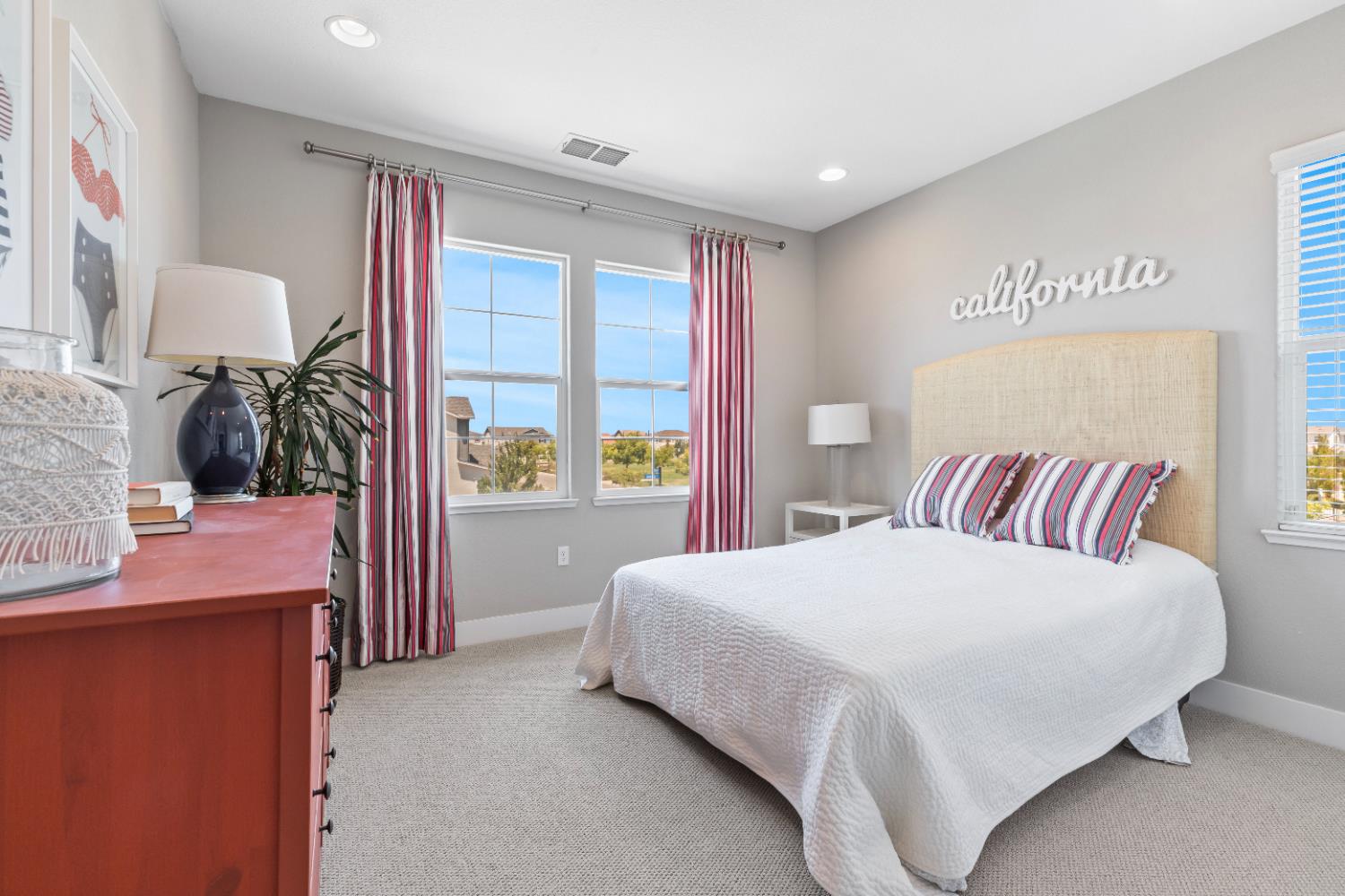Detail Gallery Image 29 of 58 For 1622 Locksley Dr, Lathrop,  CA 95330 - 4 Beds | 3 Baths