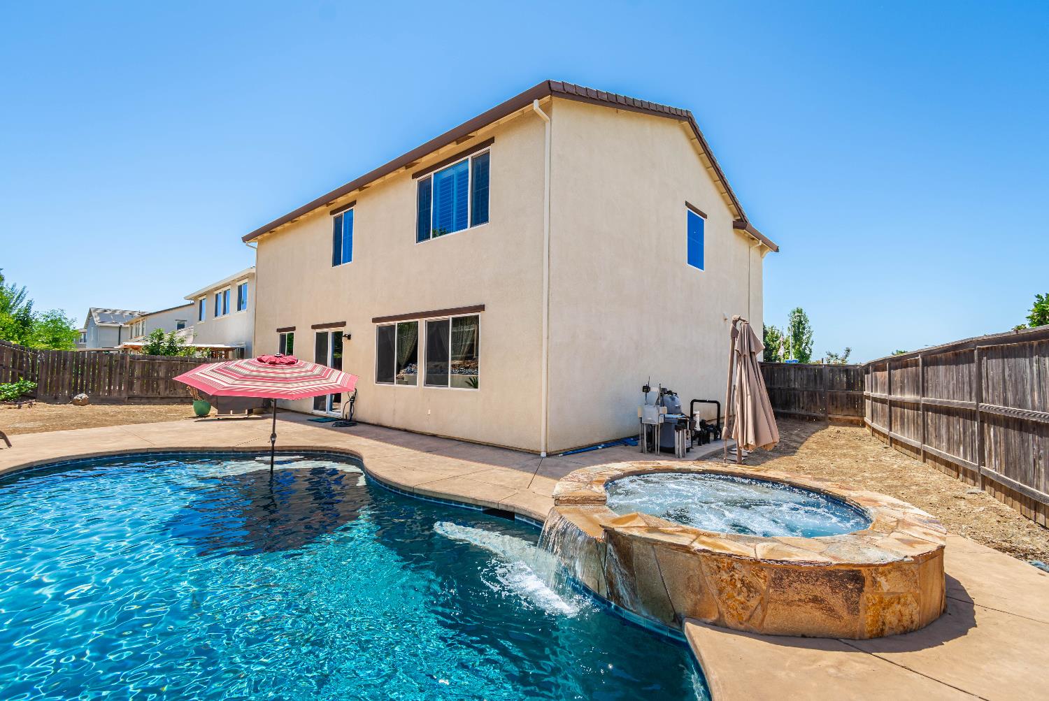 Detail Gallery Image 45 of 64 For 5394 Otter Pond Way, Rancho Cordova,  CA 95742 - 5 Beds | 3 Baths