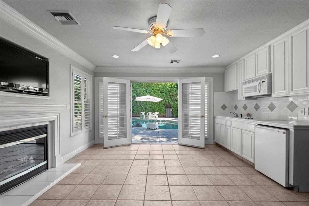 Detail Gallery Image 42 of 52 For 408 Montrose Ct, Modesto,  CA 95355 - 3 Beds | 3/1 Baths