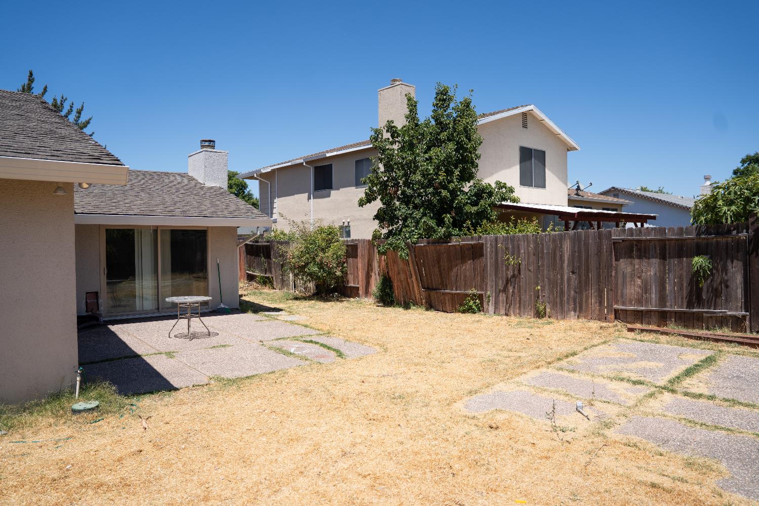 Detail Gallery Image 37 of 46 For 4370 Armadale Way, Sacramento,  CA 95823 - 3 Beds | 2 Baths