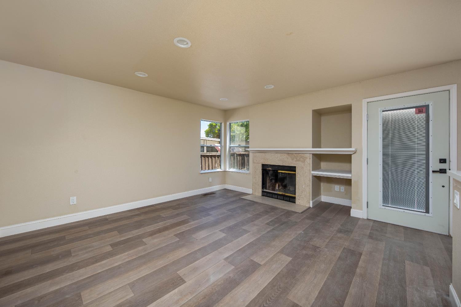 Detail Gallery Image 19 of 50 For 270 Camelot Dr, Tracy,  CA 95376 - 4 Beds | 3 Baths