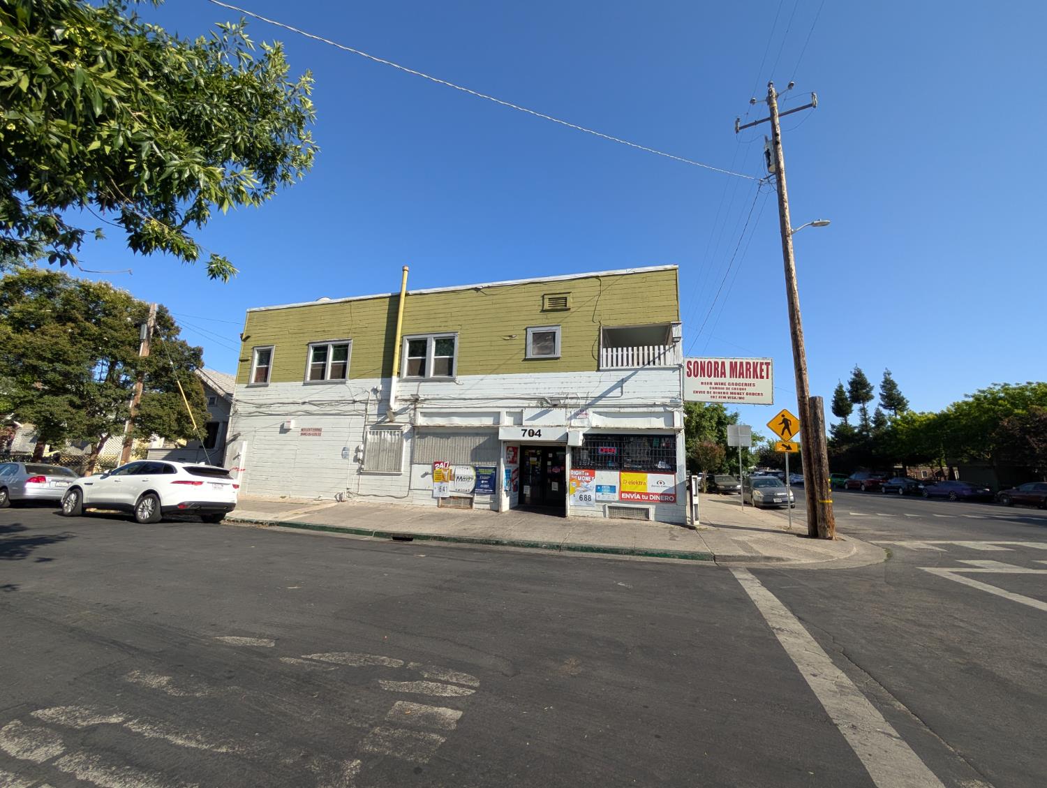 Detail Gallery Image 2 of 3 For 704 E Sonora St, Stockton,  CA 95203 - – Beds | – Baths
