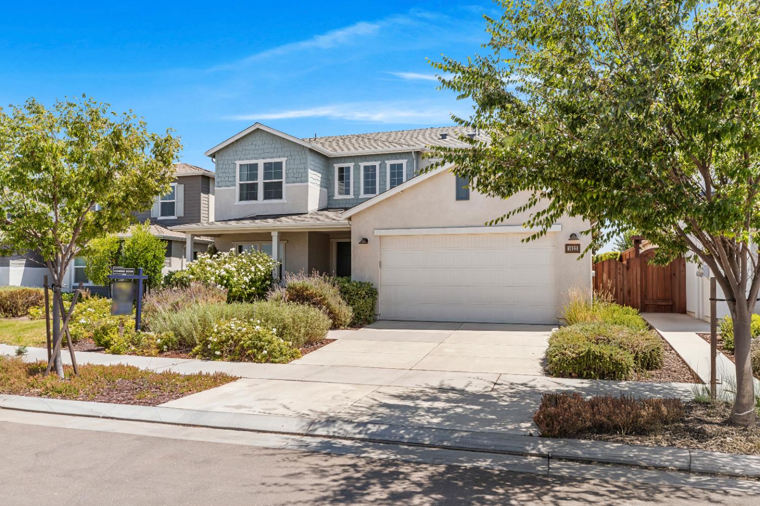 Detail Gallery Image 4 of 58 For 1622 Locksley Dr, Lathrop,  CA 95330 - 4 Beds | 3 Baths