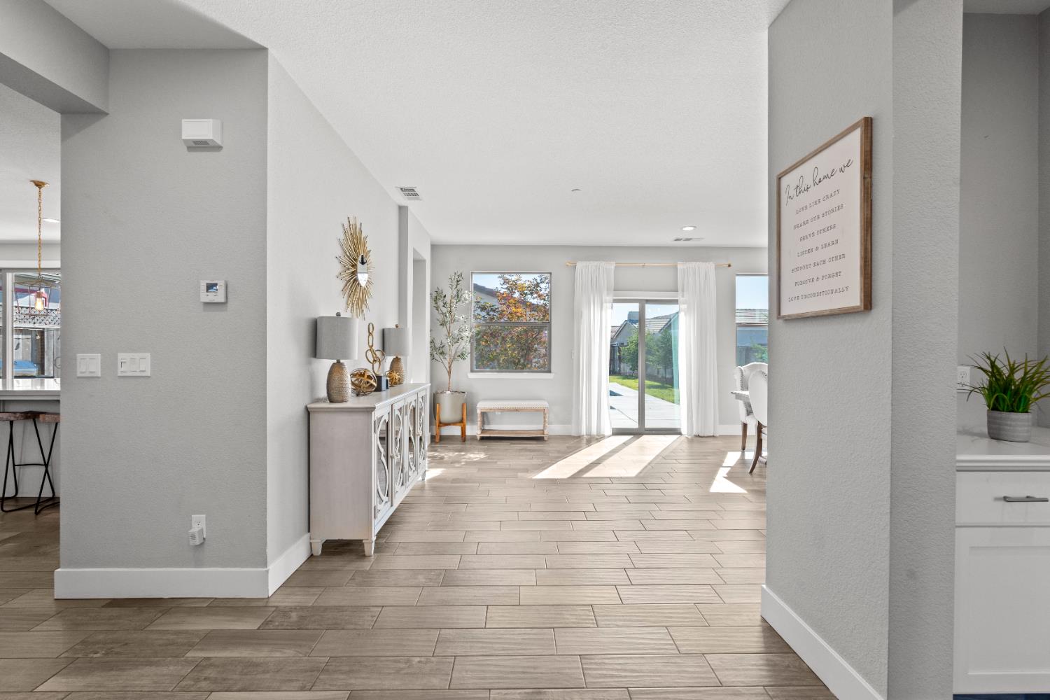 Detail Gallery Image 7 of 39 For 587 Bascule Dr, Oakdale,  CA 95361 - 4 Beds | 3 Baths