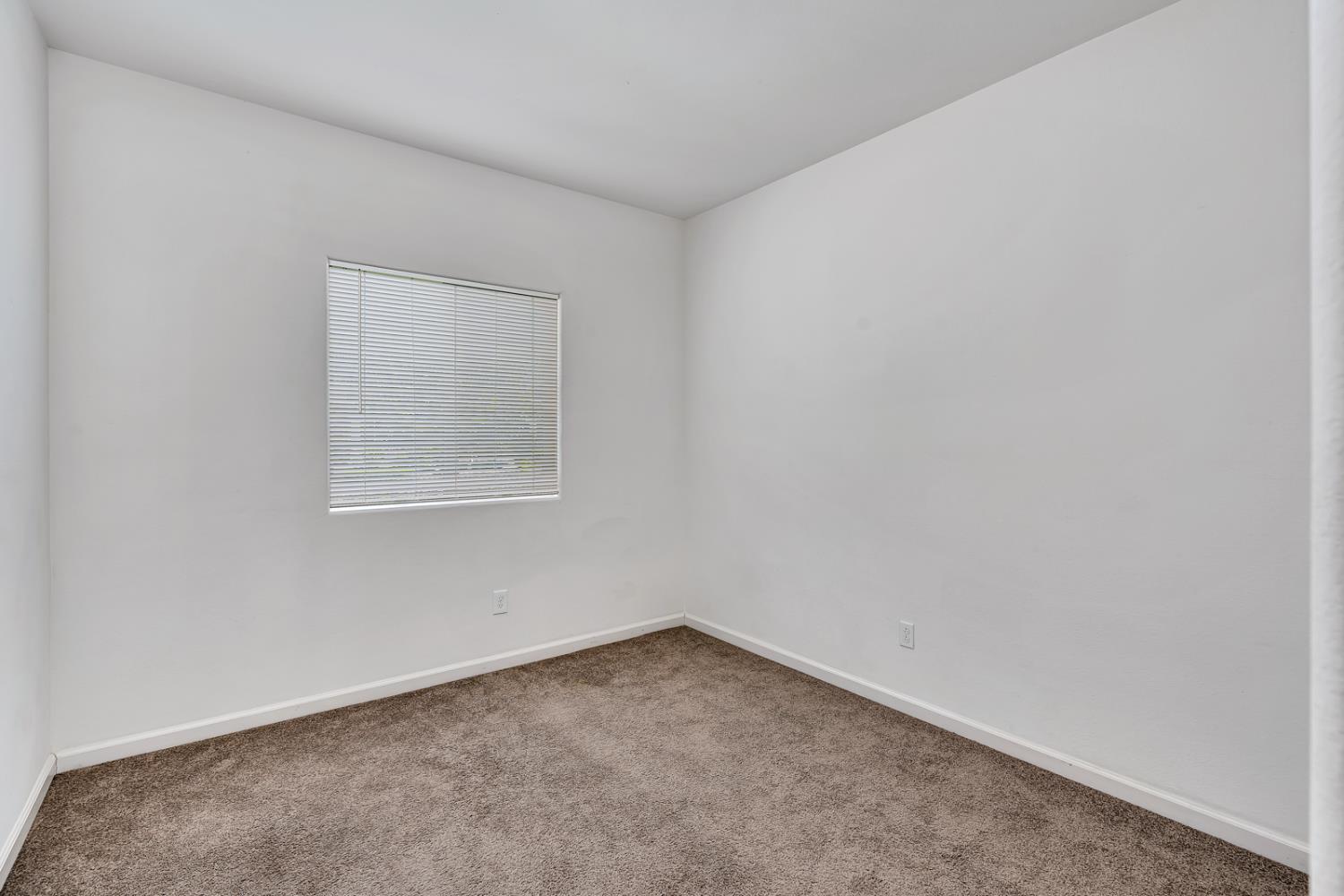 Detail Gallery Image 17 of 37 For 4218 Candle Ct, Merced,  CA 95348 - 4 Beds | 2 Baths