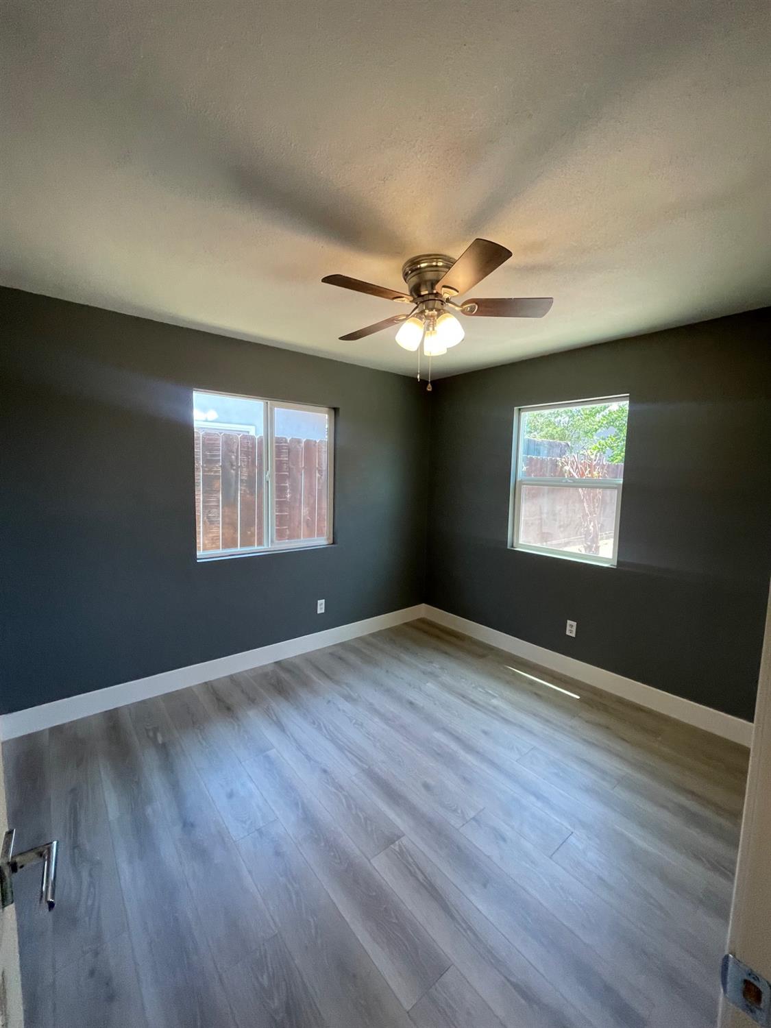 Detail Gallery Image 10 of 15 For 2636 Riverdale Ave, Modesto,  CA 95358 - 2 Beds | 1 Baths