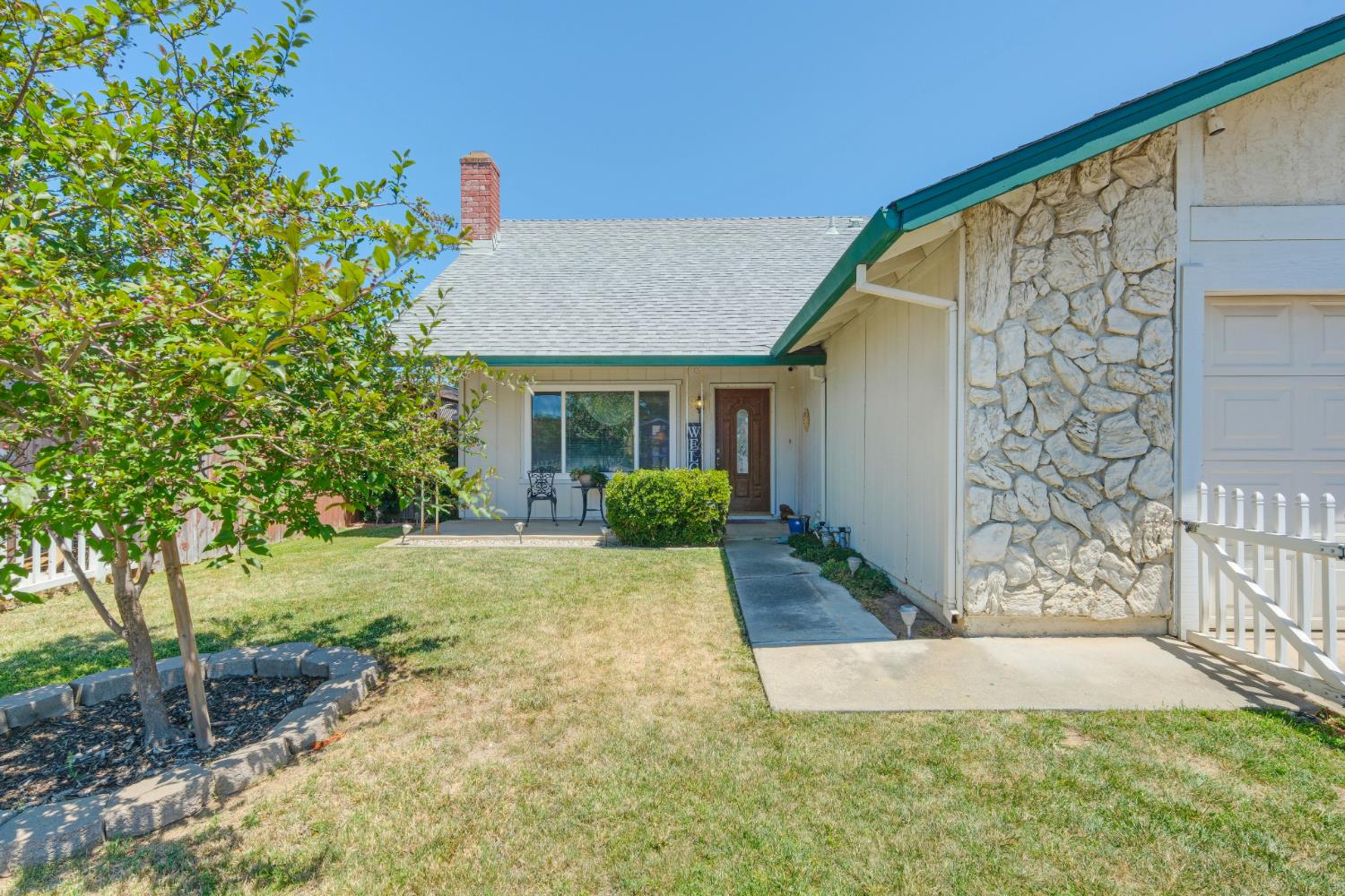 Detail Gallery Image 35 of 36 For 4209 Jump Ct, Sacramento,  CA 95826 - 5 Beds | 3 Baths