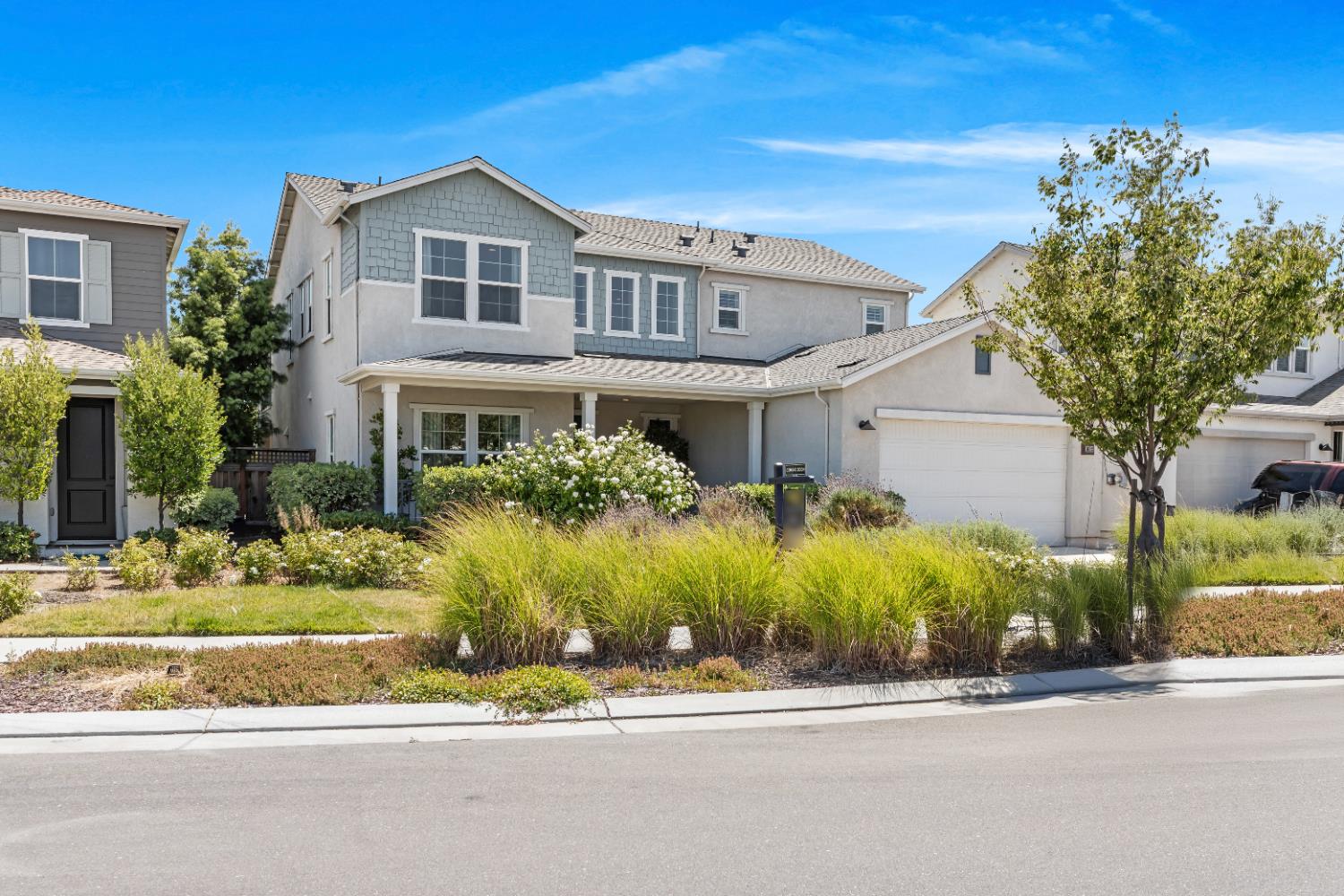 Detail Gallery Image 3 of 58 For 1622 Locksley Dr, Lathrop,  CA 95330 - 4 Beds | 3 Baths