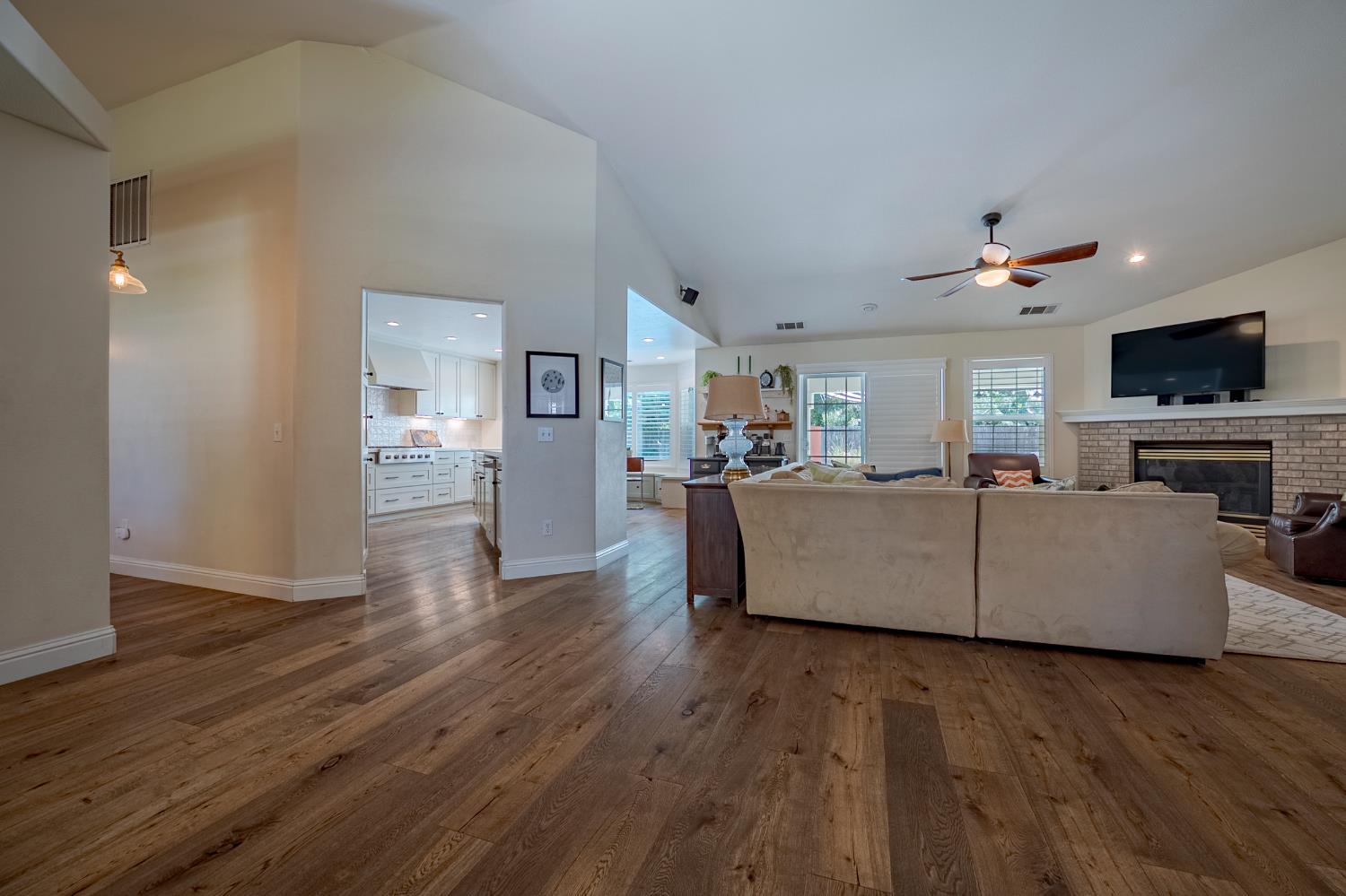 Detail Gallery Image 8 of 58 For 770 Warbler Ct, Merced,  CA 95340 - 4 Beds | 2 Baths