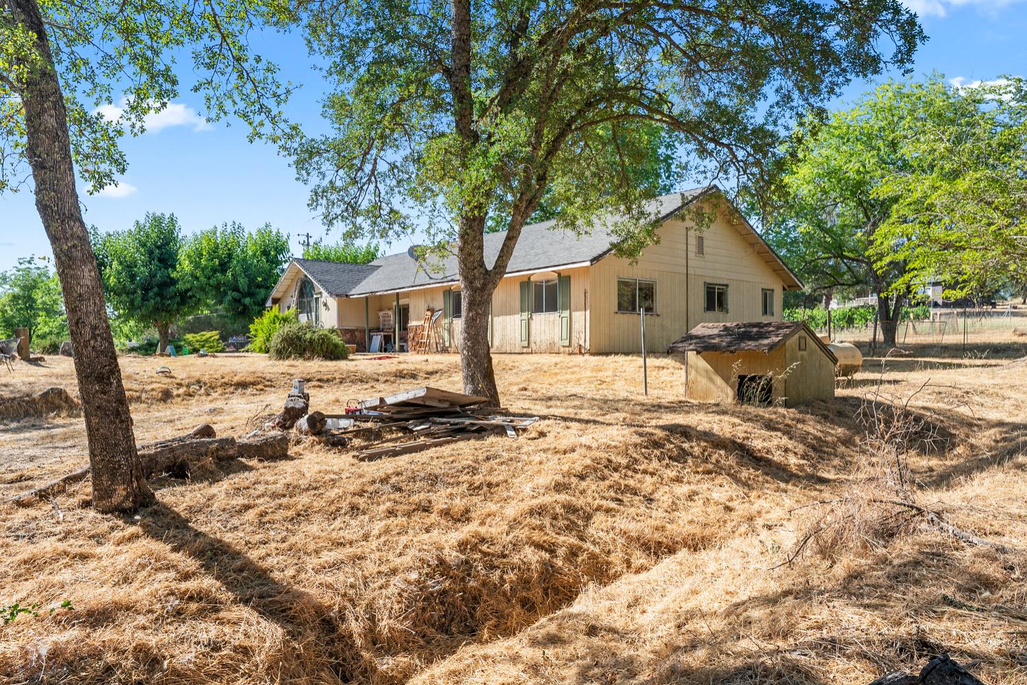 Detail Gallery Image 23 of 52 For 18350 Live Oak Ct, Plymouth,  CA 95669 - 3 Beds | 2/1 Baths