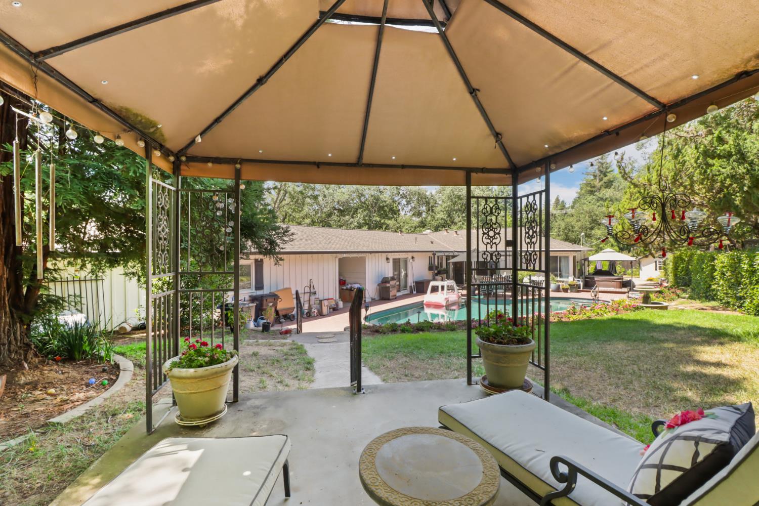 Detail Gallery Image 51 of 73 For 6709 Stanley Ave, Carmichael,  CA 95608 - 4 Beds | 3 Baths