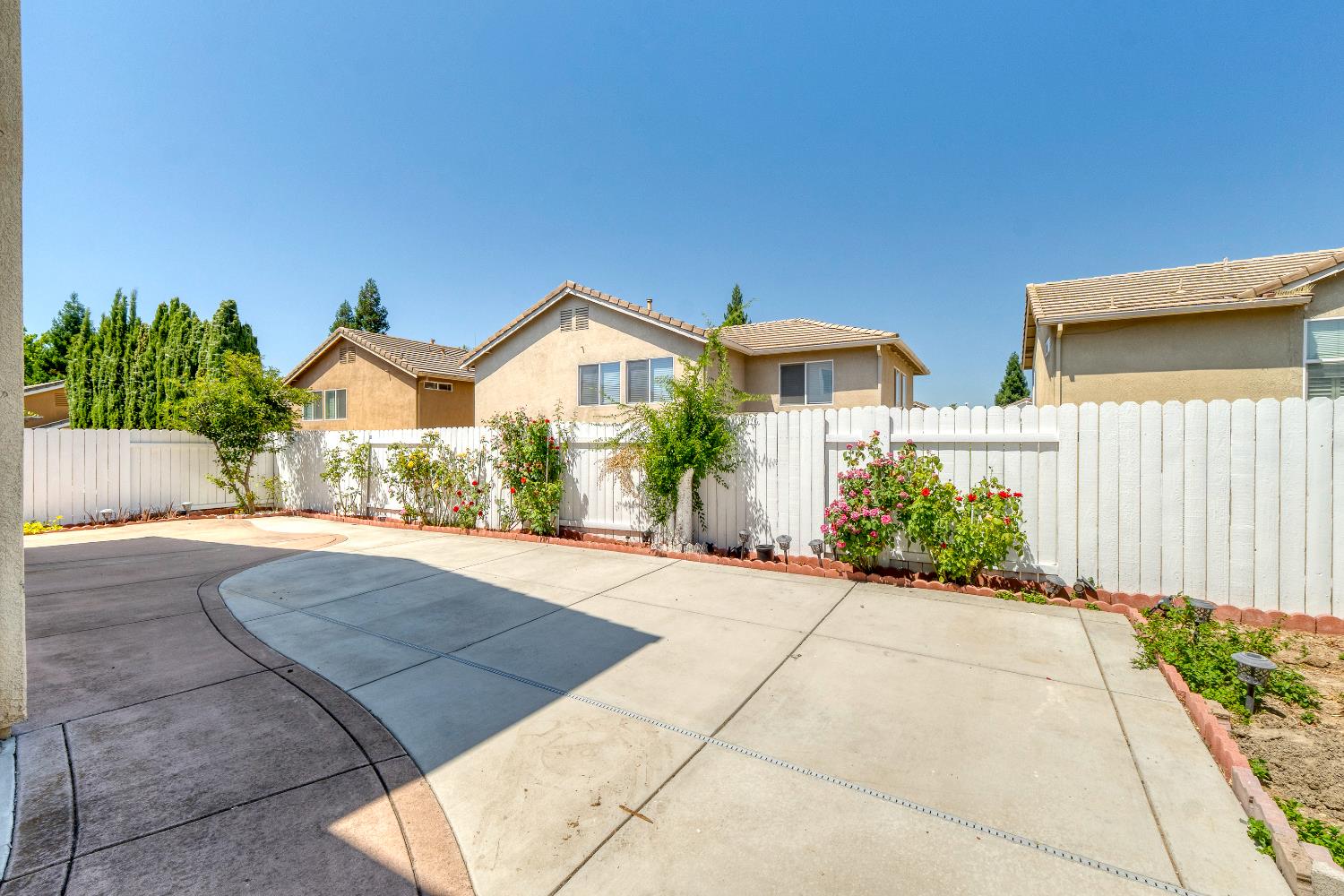 Detail Gallery Image 29 of 32 For 7953 Pearl Drop Ct, Antelope,  CA 95843 - 6 Beds | 3 Baths
