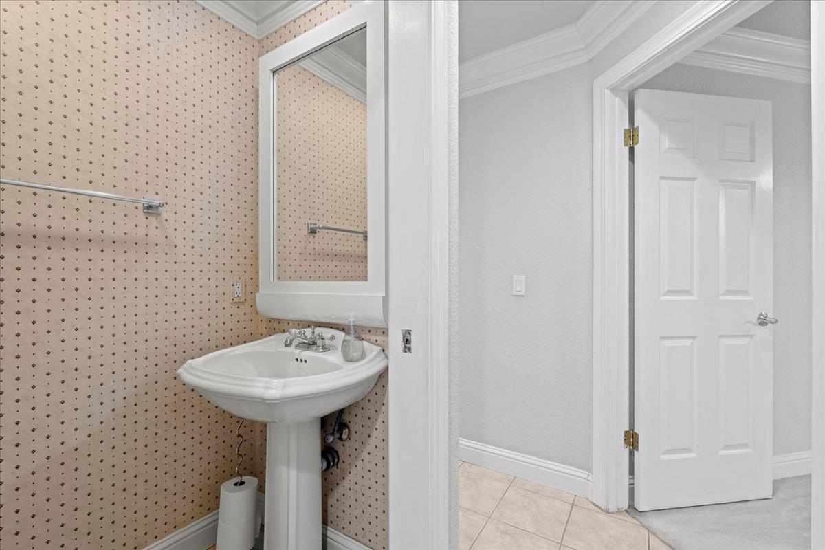 Detail Gallery Image 21 of 52 For 408 Montrose Ct, Modesto,  CA 95355 - 3 Beds | 3/1 Baths