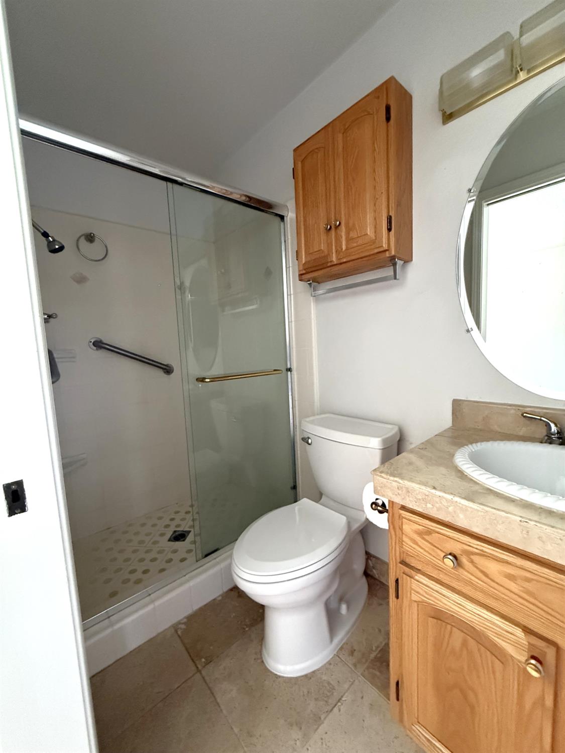 Detail Gallery Image 14 of 20 For 1517 Burgundy, Lodi,  CA 95242 - 3 Beds | 2 Baths