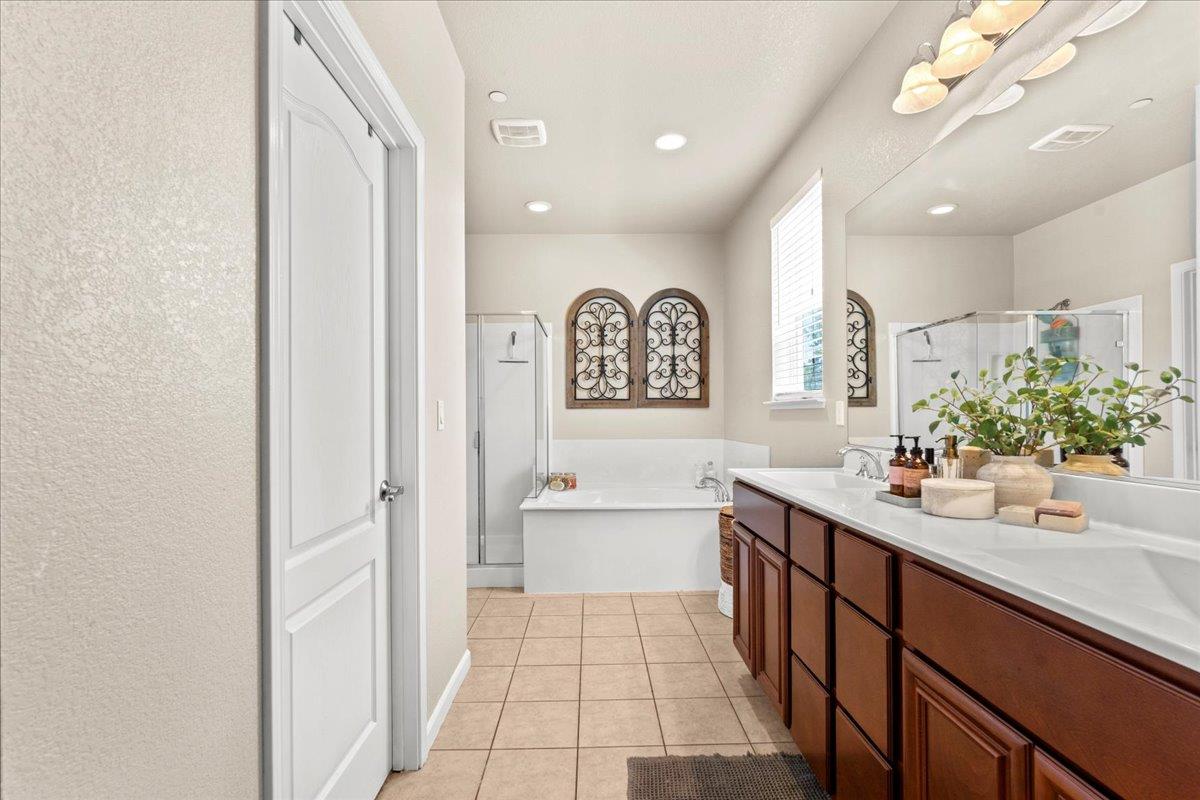Detail Gallery Image 14 of 28 For 1709 Fontana Ranch Rd, Hughson,  CA 95326 - 3 Beds | 2 Baths