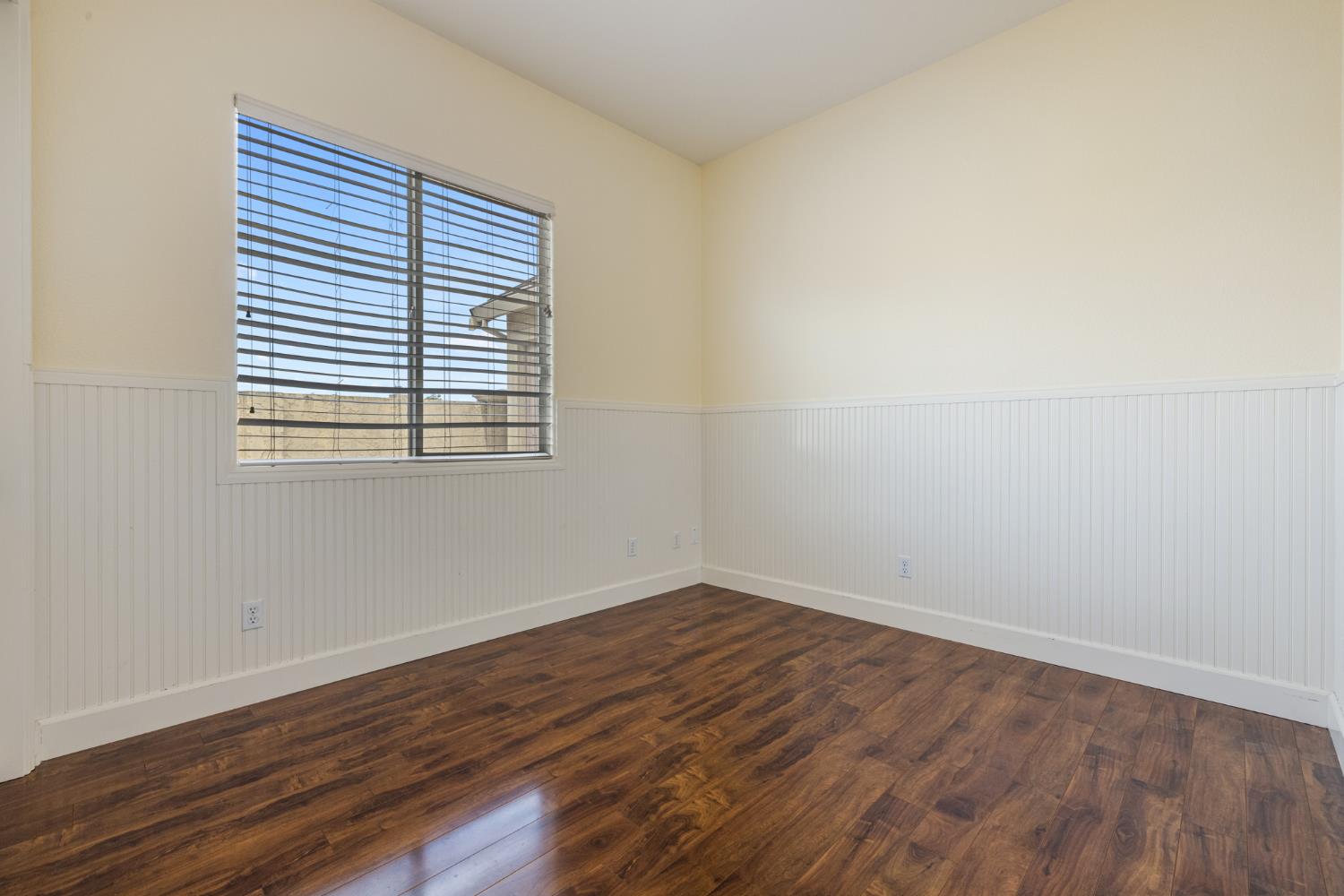 Detail Gallery Image 5 of 28 For 3501 Valley Oak Dr, Ceres,  CA 95307 - 4 Beds | 2/1 Baths