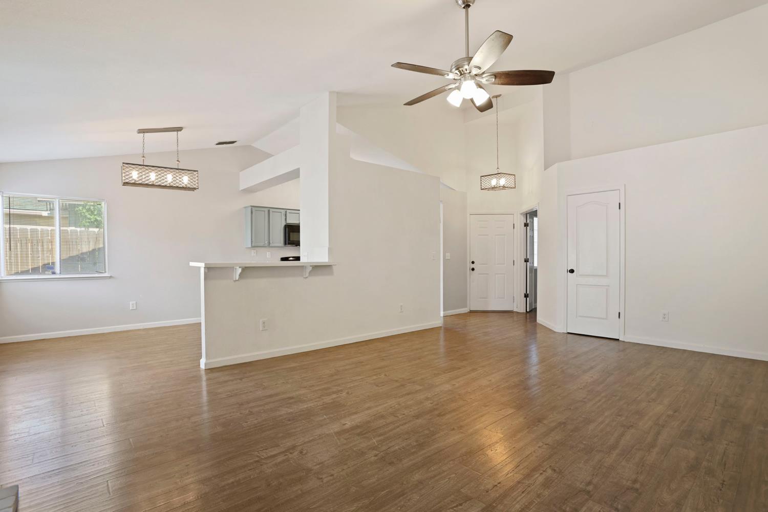 Detail Gallery Image 17 of 30 For 808 Marsh Creek Dr, Sacramento,  CA 95838 - 3 Beds | 2 Baths