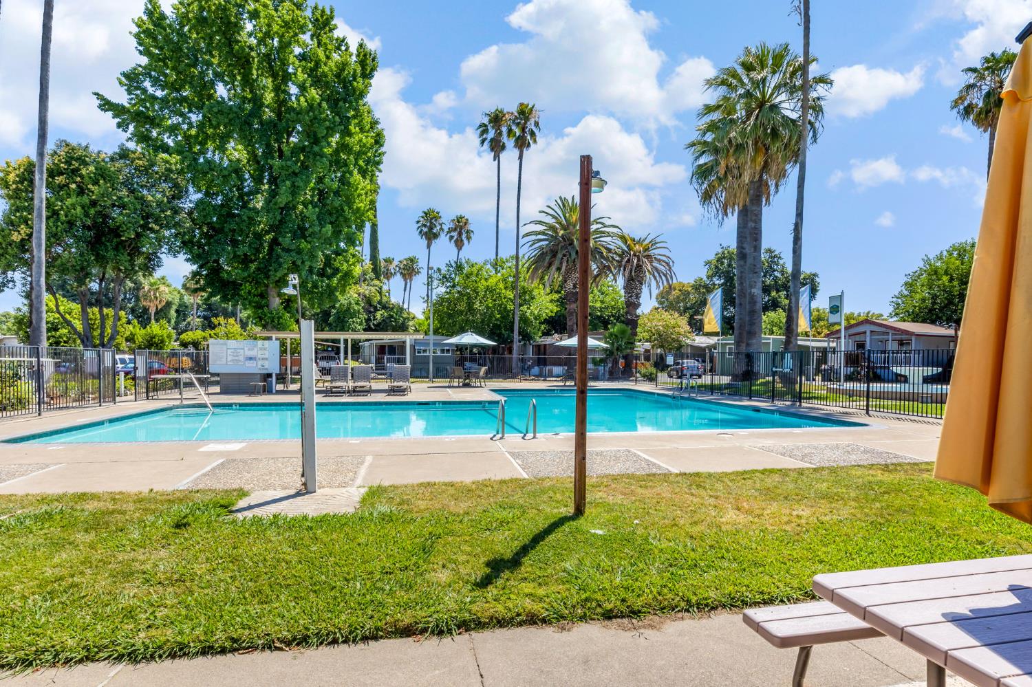 Detail Gallery Image 41 of 47 For 1050 W Capitol Ave 11, West Sacramento,  CA 95691 - 3 Beds | 2 Baths