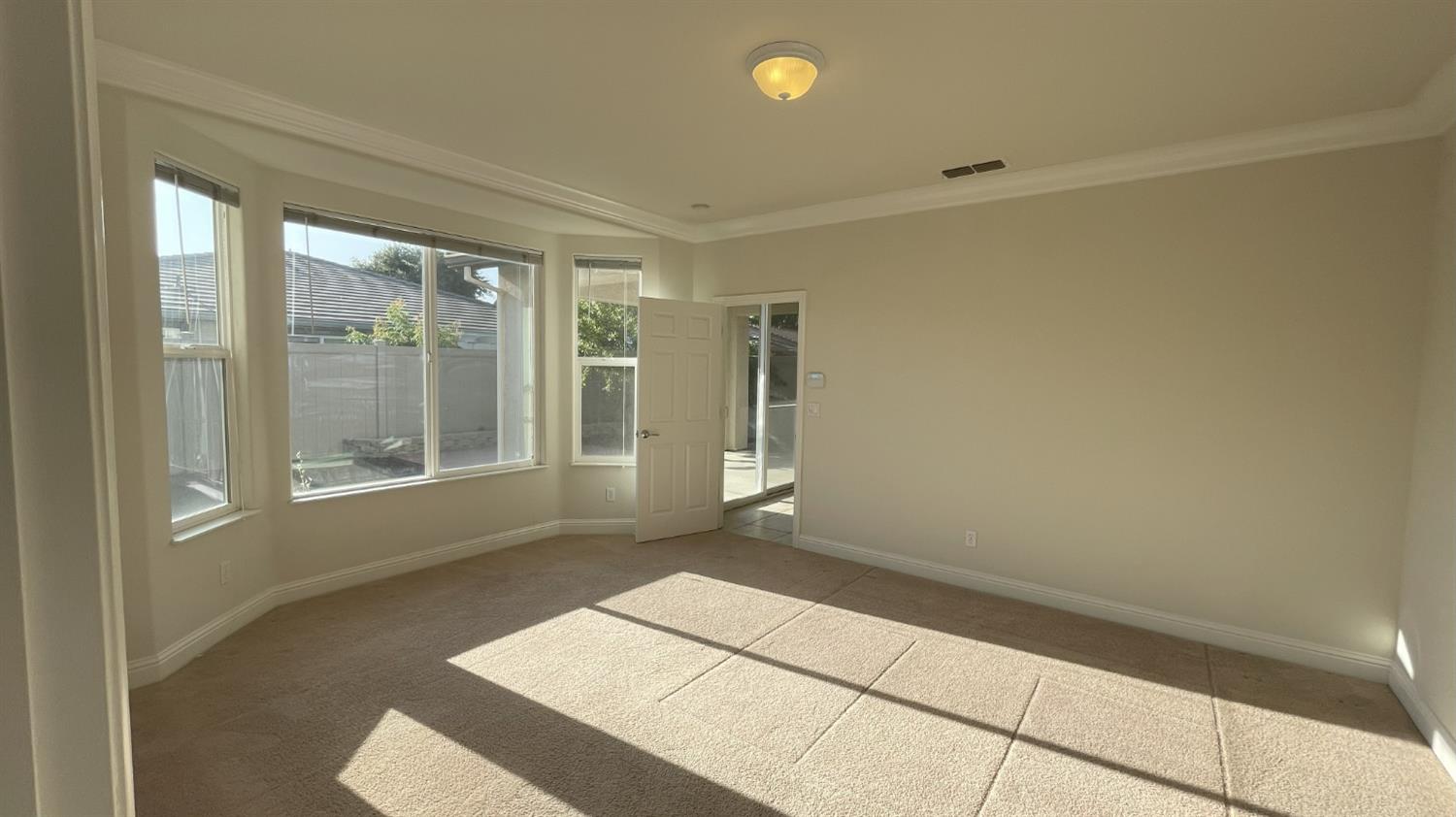 Detail Gallery Image 10 of 29 For 2367 Bellchase Ln, Manteca,  CA 95336 - 2 Beds | 2 Baths