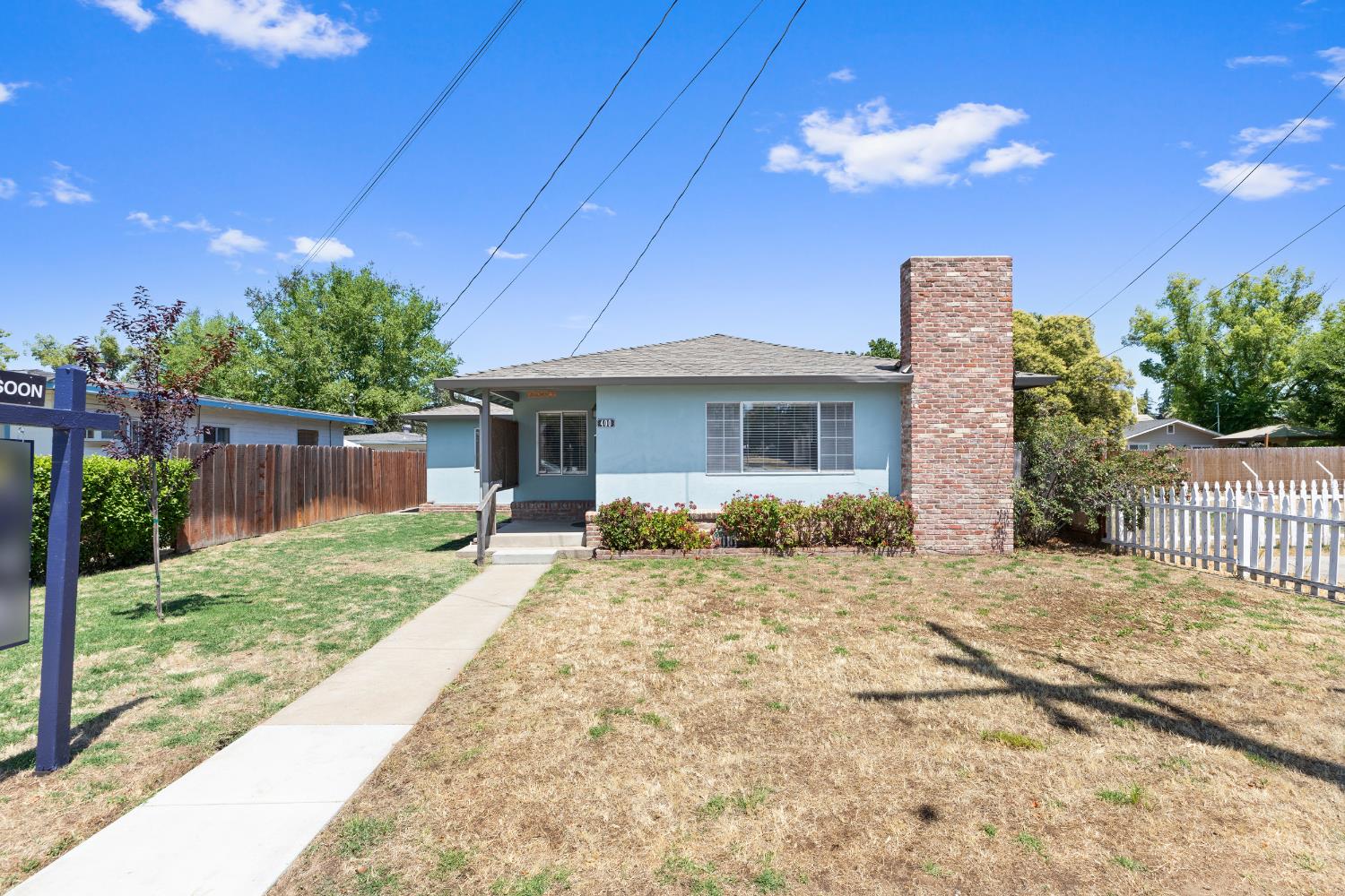 Detail Gallery Image 2 of 29 For 400 W G St, Oakdale,  CA 95361 - 3 Beds | 1 Baths