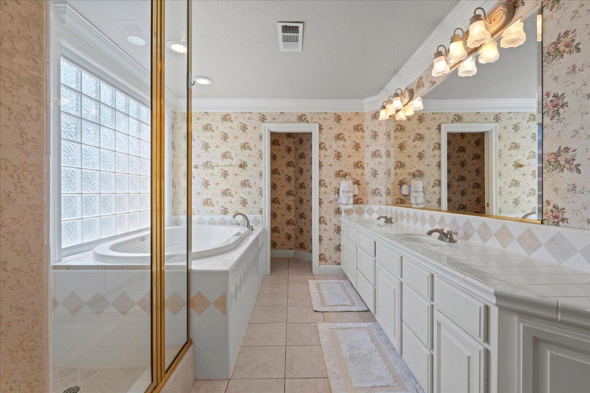 Detail Gallery Image 26 of 52 For 408 Montrose Ct, Modesto,  CA 95355 - 3 Beds | 3/1 Baths