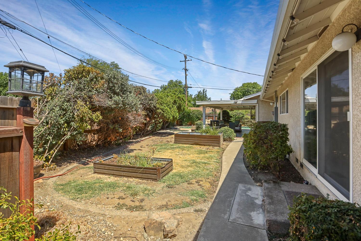 Detail Gallery Image 56 of 66 For 241 Charlemagne Way, Modesto,  CA 95350 - 4 Beds | 2 Baths
