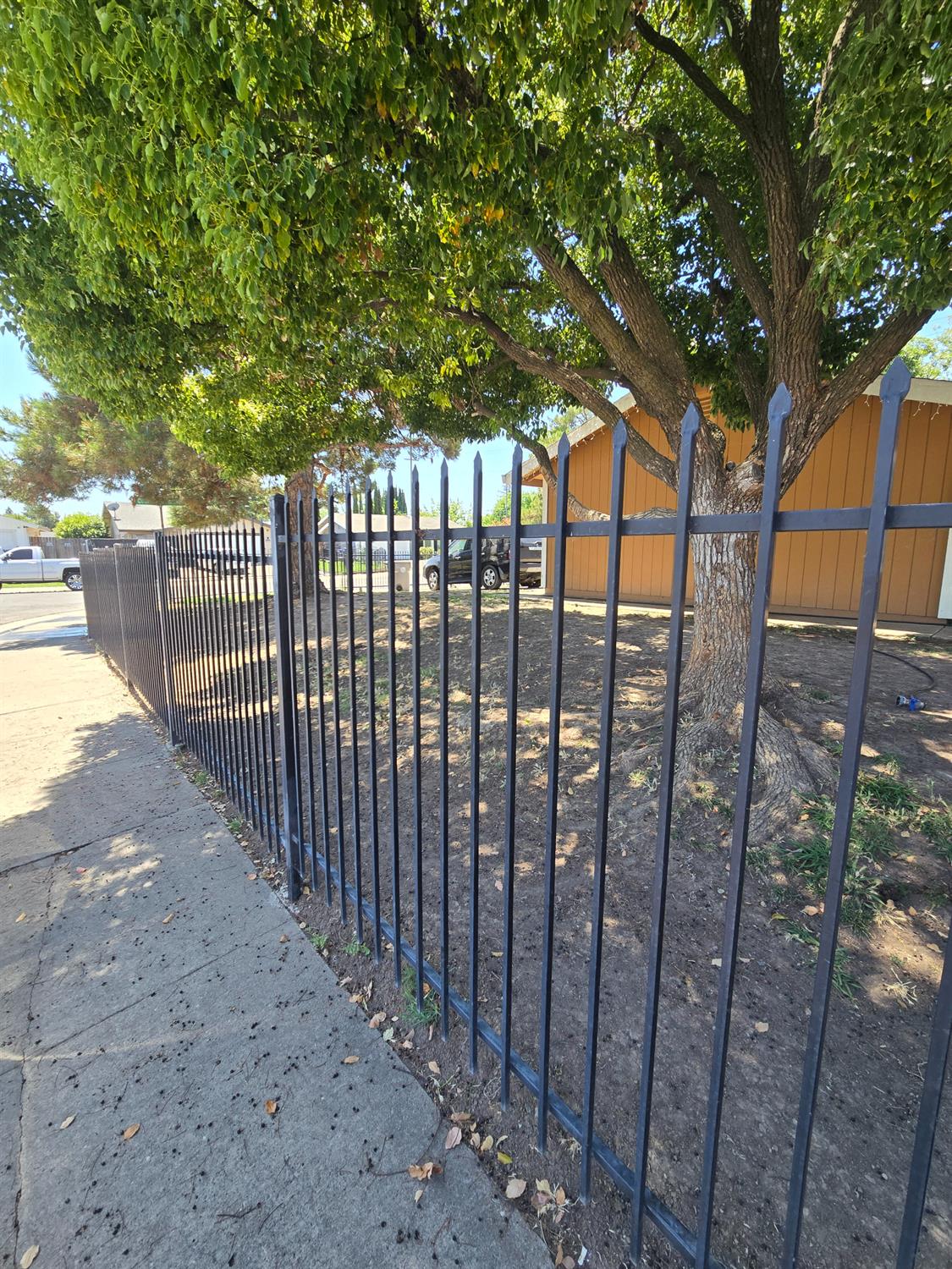 Detail Gallery Image 28 of 39 For 4631 Country Scene Way, Sacramento,  CA 95823 - 3 Beds | 2 Baths