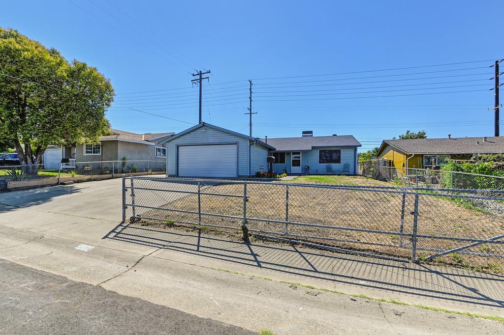 Detail Gallery Image 26 of 27 For 6404 Longdale Dr, North Highlands,  CA 95660 - 3 Beds | 1 Baths