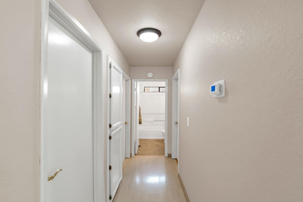 Detail Gallery Image 23 of 59 For 7527 Island Way, Sacramento,  CA 95831 - 3 Beds | 2 Baths