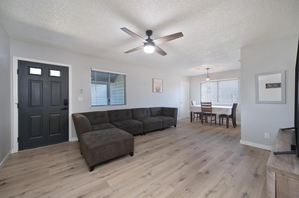 Detail Gallery Image 9 of 27 For 6404 Longdale Dr, North Highlands,  CA 95660 - 3 Beds | 1 Baths