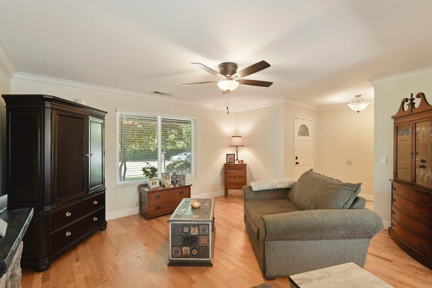Detail Gallery Image 10 of 52 For 2457 Rockingham Cir, Lodi,  CA 95242 - 4 Beds | 2/1 Baths