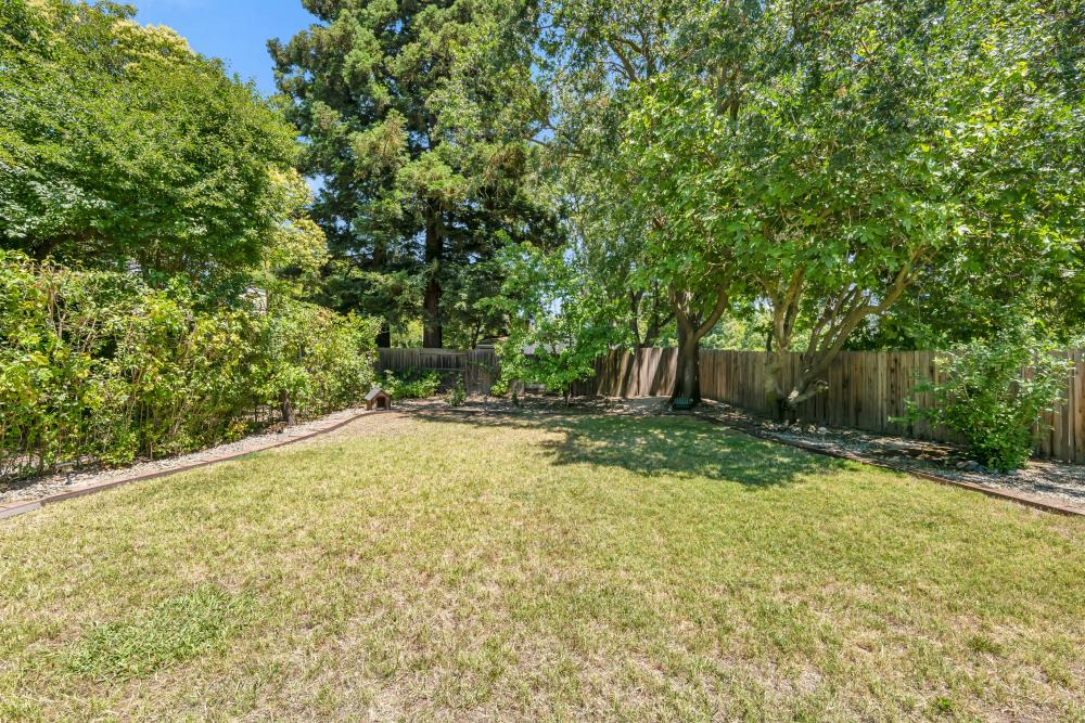Detail Gallery Image 51 of 59 For 7527 Island Way, Sacramento,  CA 95831 - 3 Beds | 2 Baths